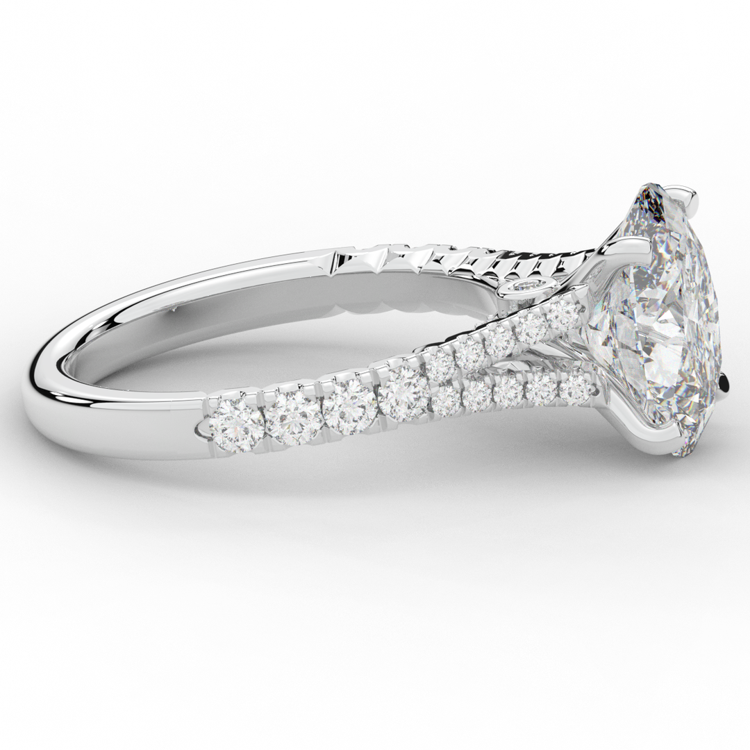 3.45CT.TW OVAL LAB DIAMOND ENGAGEMENT RING - Nazarelle
