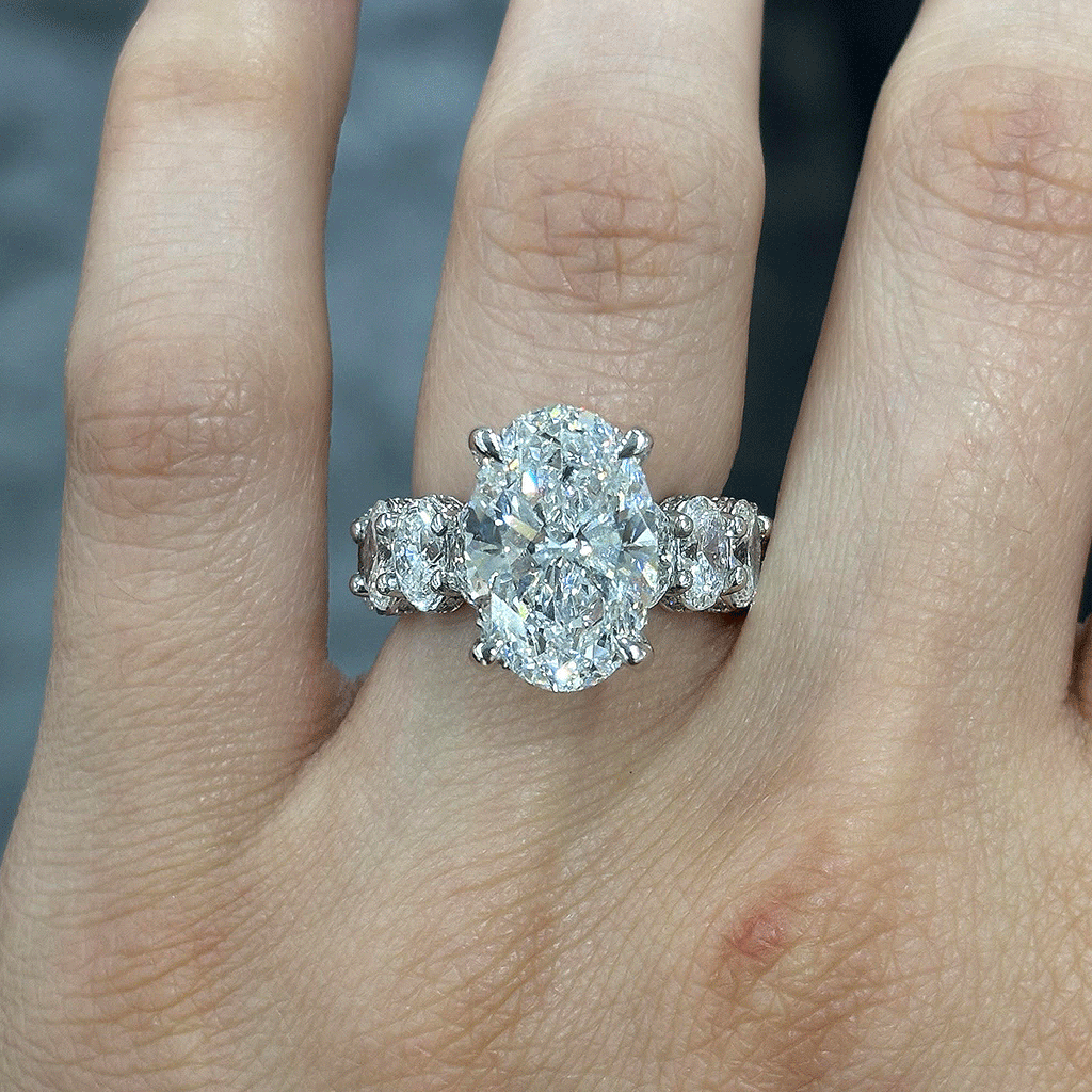 10.90CT.TW OVAL LAB DIAMOND SOLITAIRE ENGAGEMENT RING - Nazarelle